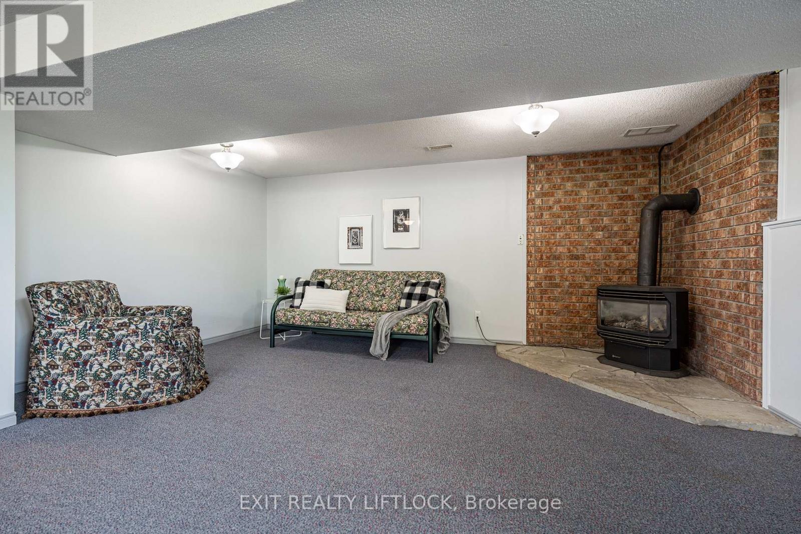 1220 Tara Road, Selwyn, Ontario  K0L 1T0 - Photo 22 - X12579026