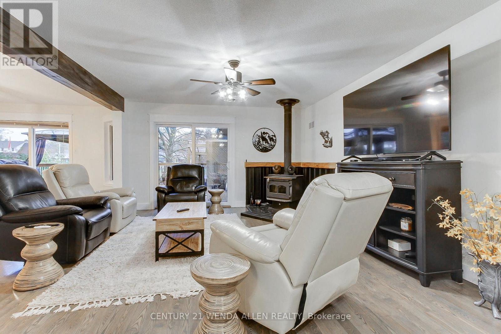 24 Maple Grove Road, Kawartha Lakes (Lindsay), Ontario  K9V 4R6 - Photo 11 - X12579022