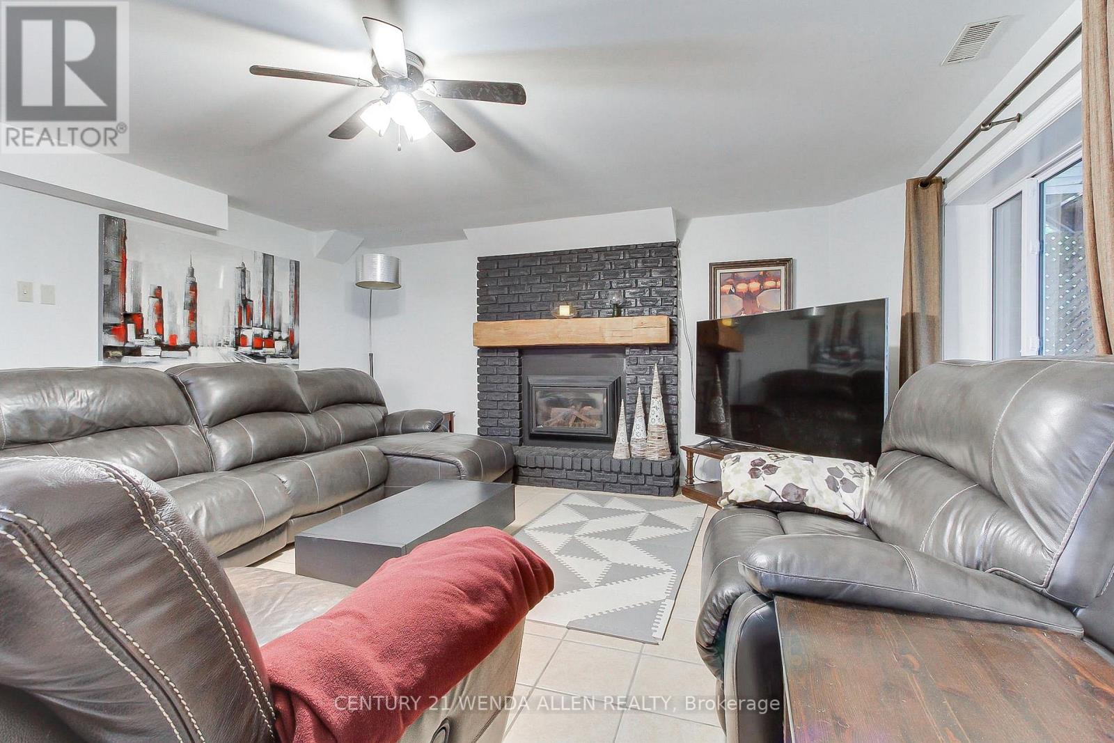 24 Maple Grove Road, Kawartha Lakes (Lindsay), Ontario  K9V 4R6 - Photo 32 - X12579022