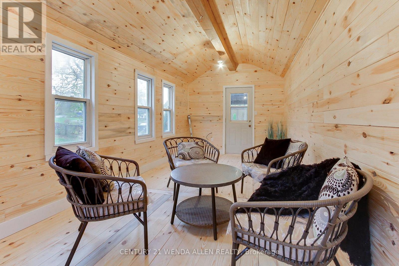 24 Maple Grove Road, Kawartha Lakes (Lindsay), Ontario  K9V 4R6 - Photo 37 - X12579022