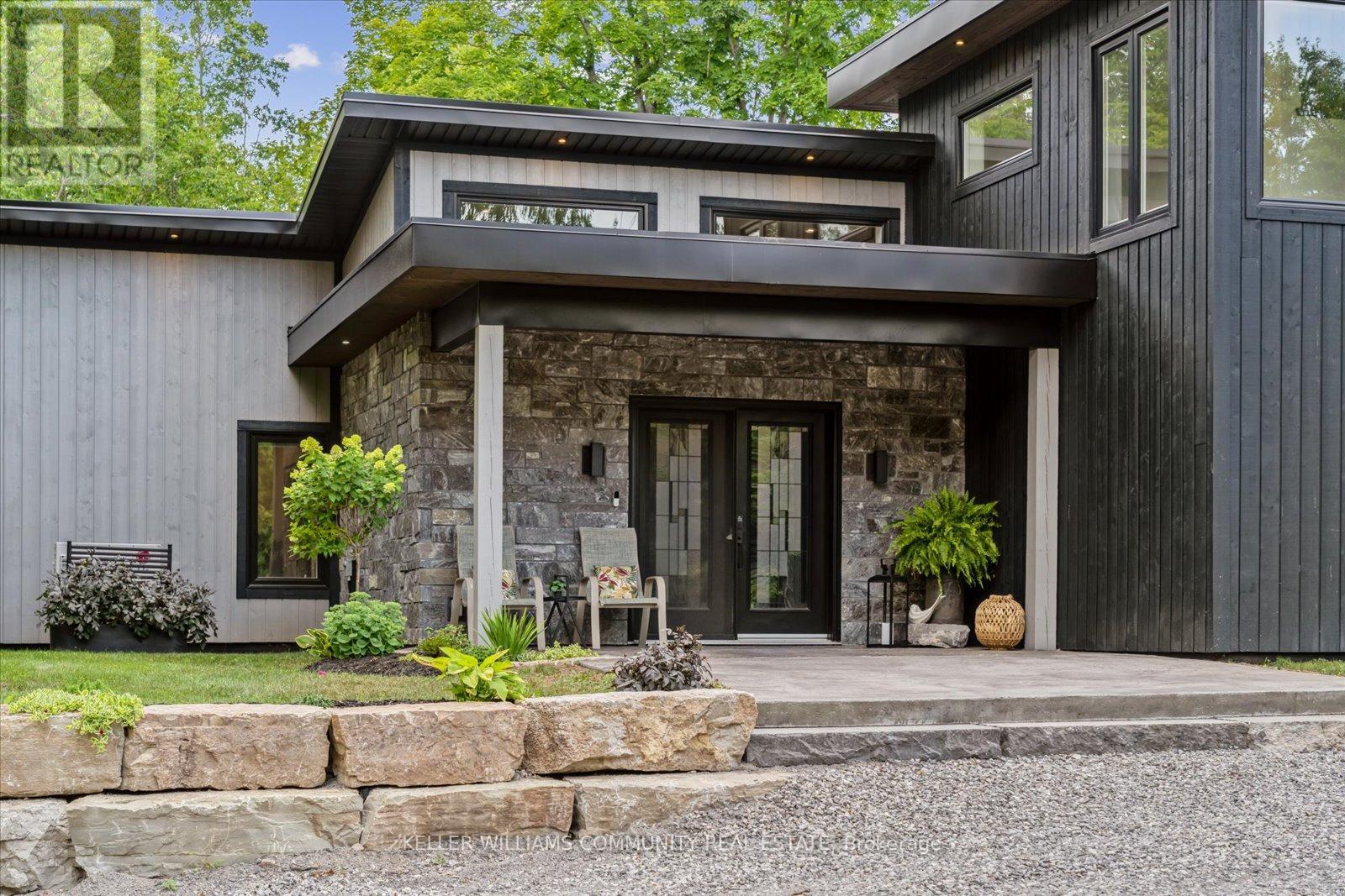 33 Laplantes Road, Trent Lakes, Ontario  K0L 1J0 - Photo 3 - X12579286