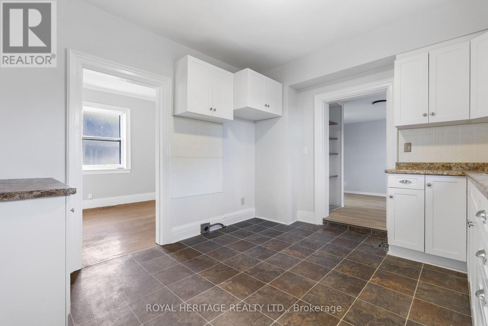 5 Adelaide Street S, Kawartha Lakes (Lindsay), Ontario  K9V 3J3 - Photo 12 - X12579434