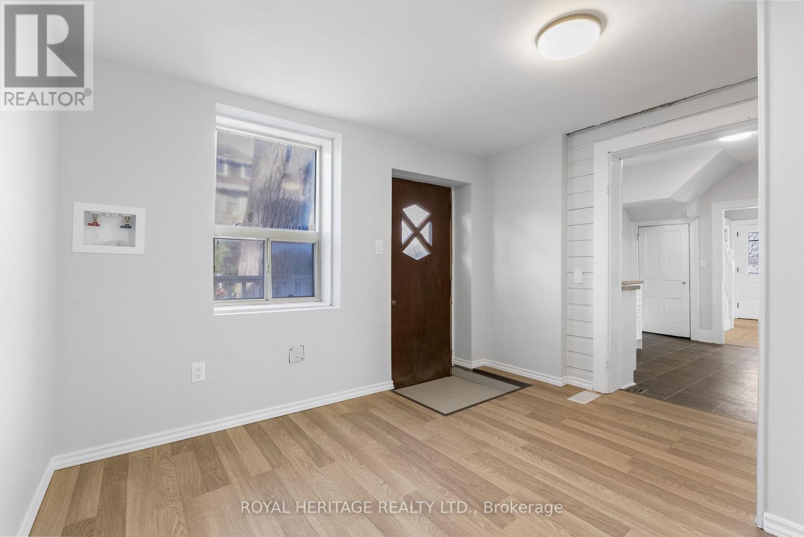 5 Adelaide Street S, Kawartha Lakes (Lindsay), Ontario  K9V 3J3 - Photo 15 - X12579434