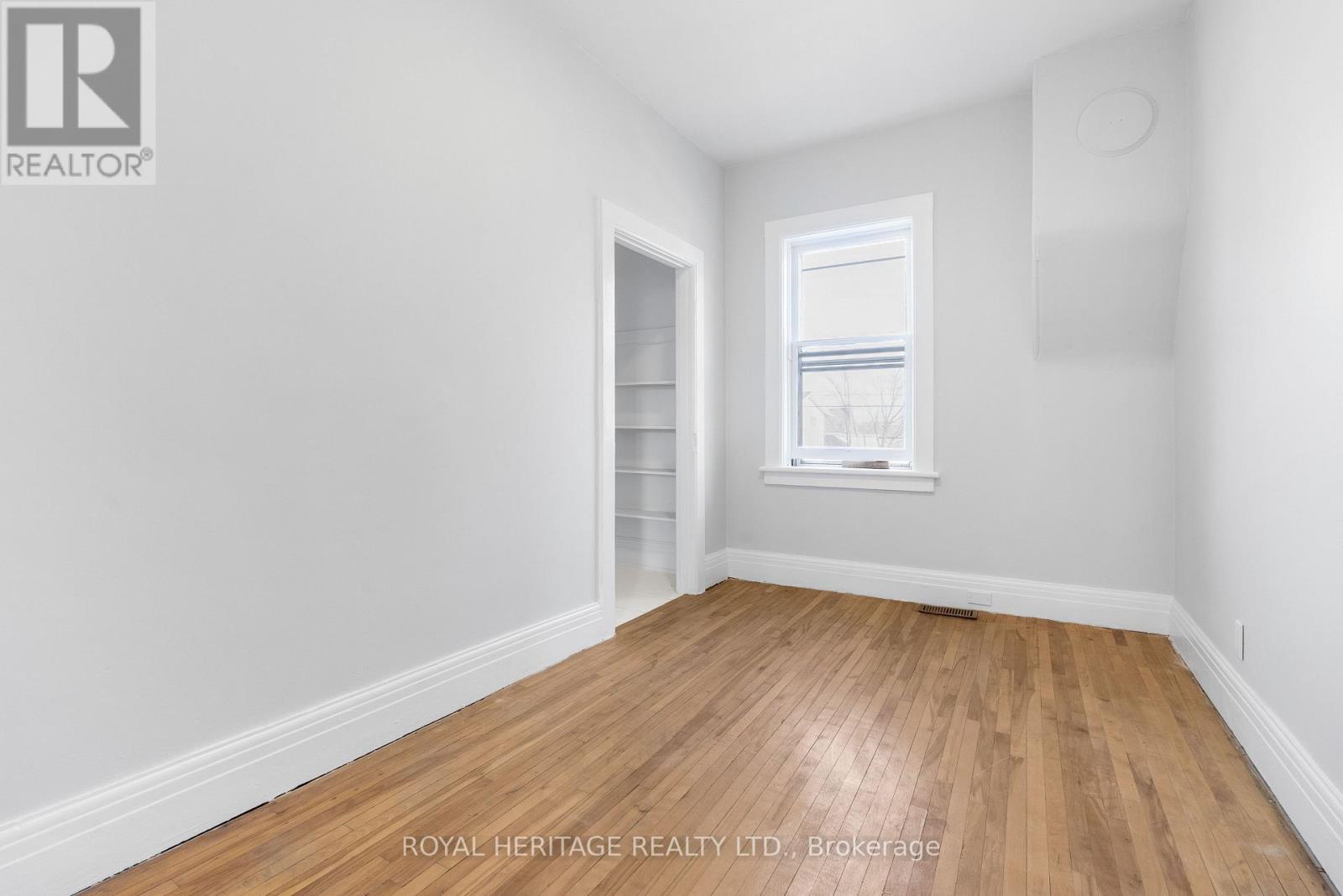 5 Adelaide Street S, Kawartha Lakes (Lindsay), Ontario  K9V 3J3 - Photo 20 - X12579434