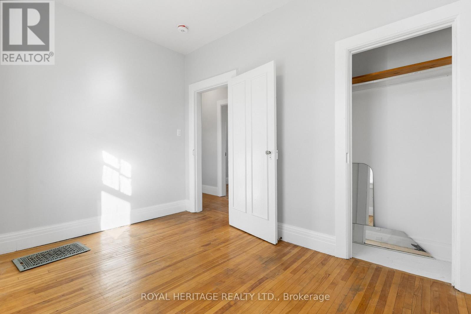 5 Adelaide Street S, Kawartha Lakes (Lindsay), Ontario  K9V 3J3 - Photo 23 - X12579434