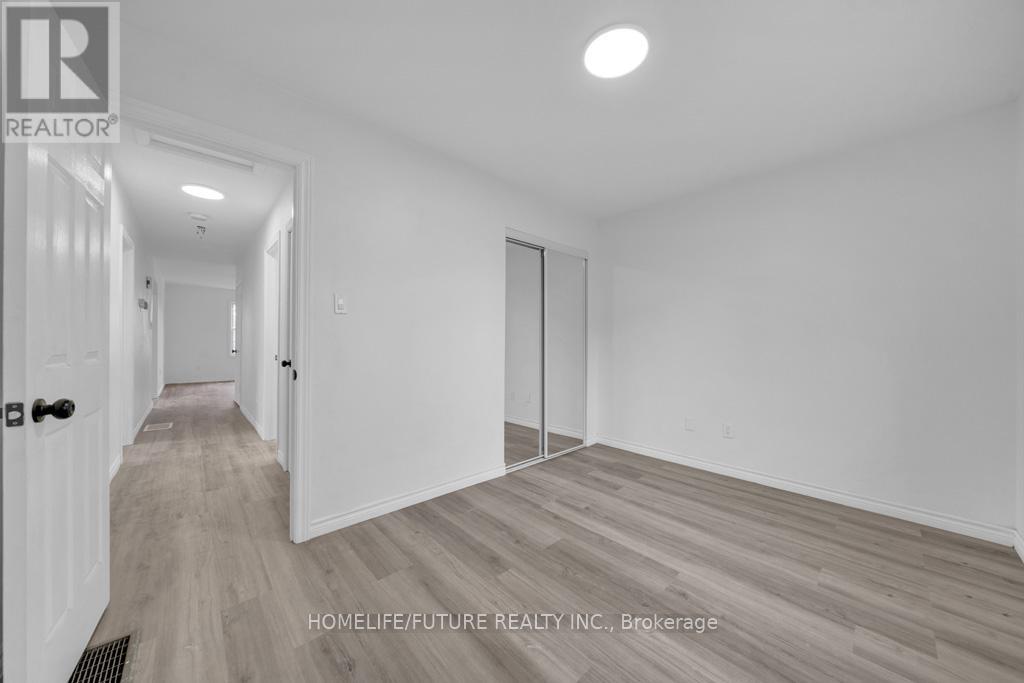 Upper - 453 Crystal Drive, Peterborough (Ashburnham Ward 4), Ontario  K9J 8L3 - Photo 18 - X12579216