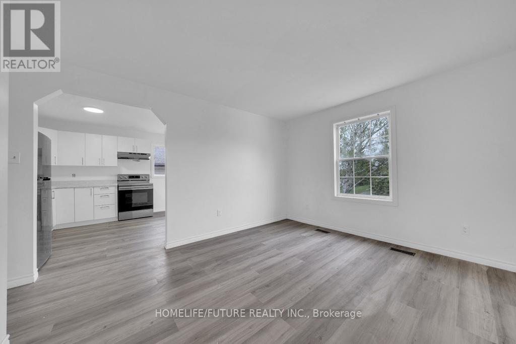 Upper - 453 Crystal Drive, Peterborough (Ashburnham Ward 4), Ontario  K9J 8L3 - Photo 9 - X12579216