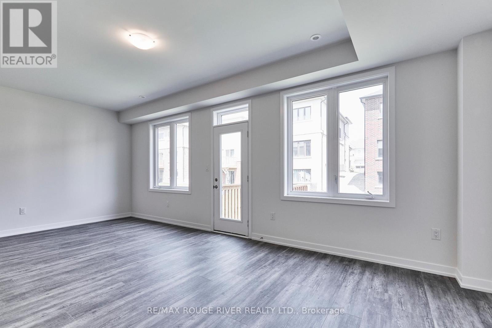 106 Ziibi Way, Clarington (Newcastle), Ontario  L1B 0W5 - Photo 2 - E12579562