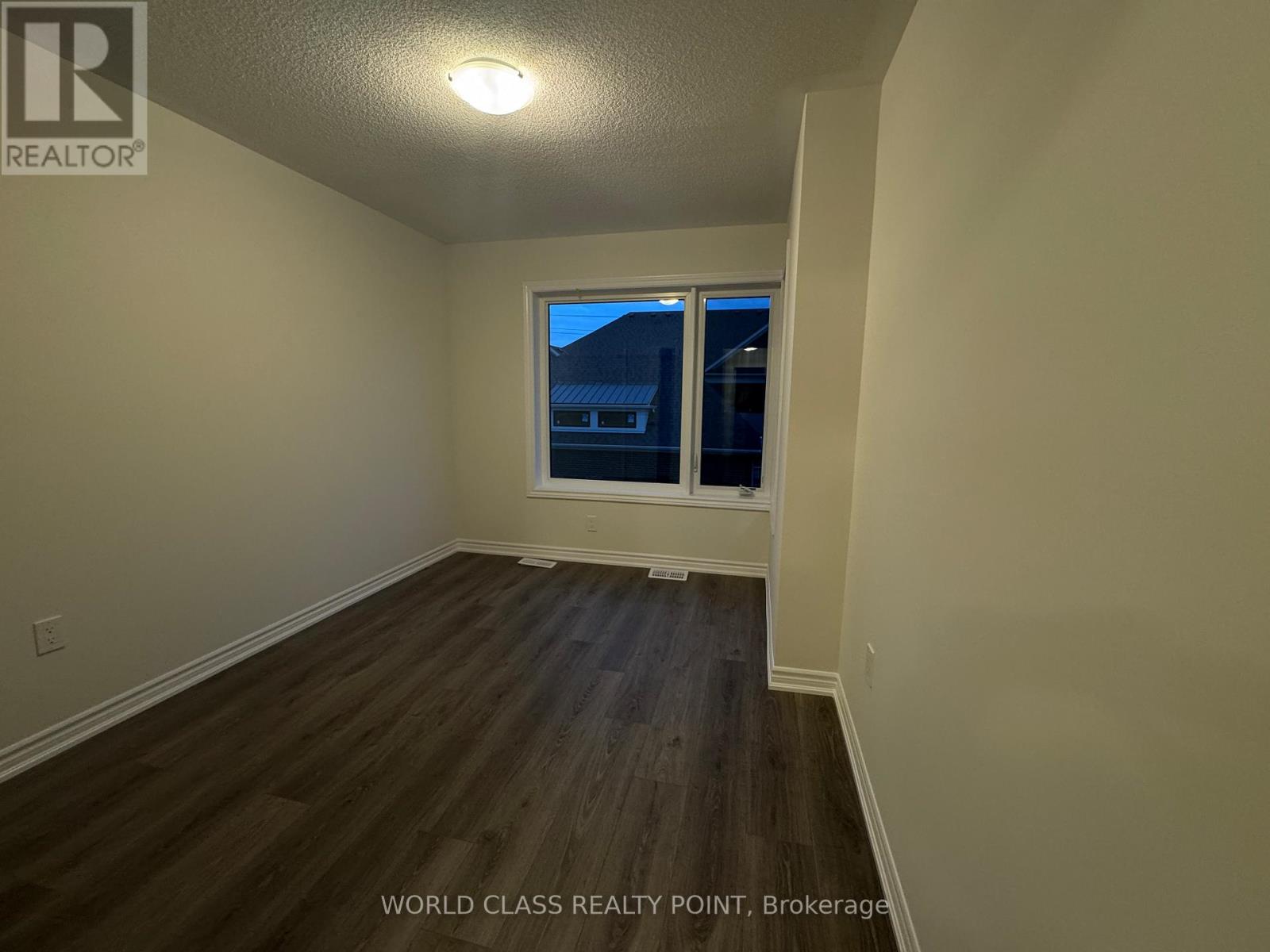 89 Watts Mews, Kawartha Lakes (Lindsay), Ontario  K9V 0T4 - Photo 15 - X12579546