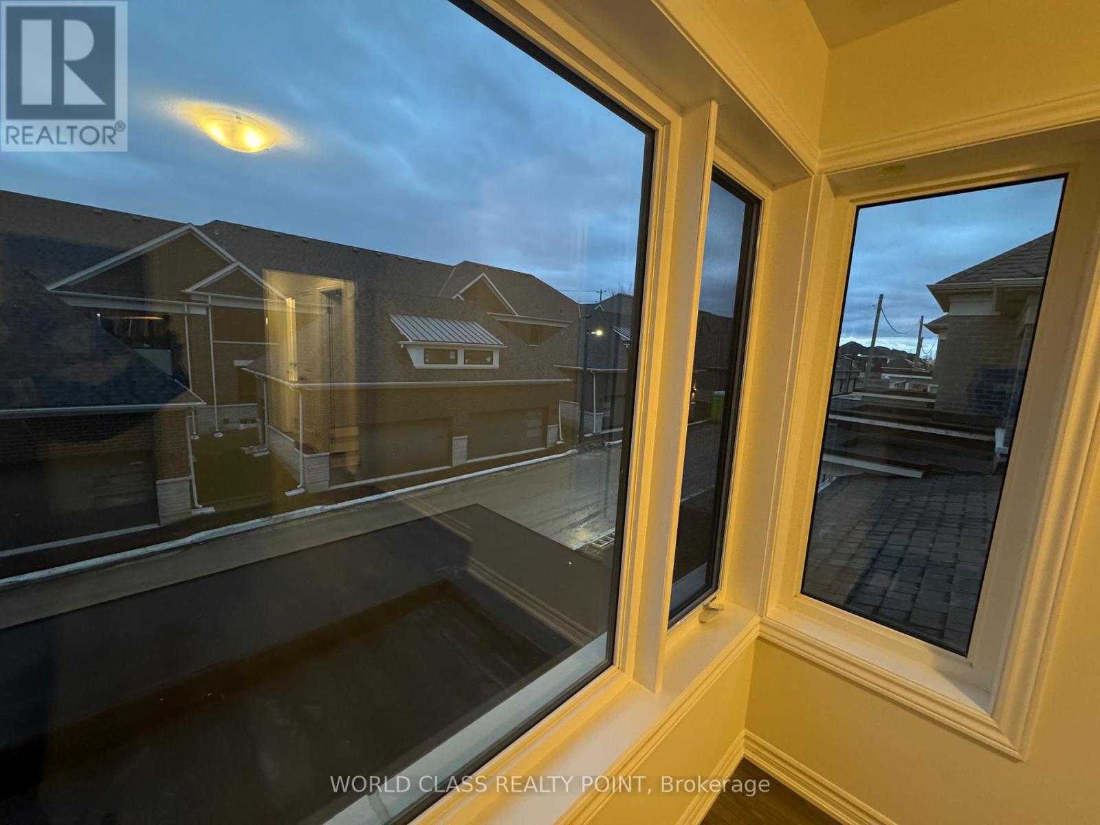 89 Watts Mews, Kawartha Lakes (Lindsay), Ontario  K9V 0T4 - Photo 17 - X12579546