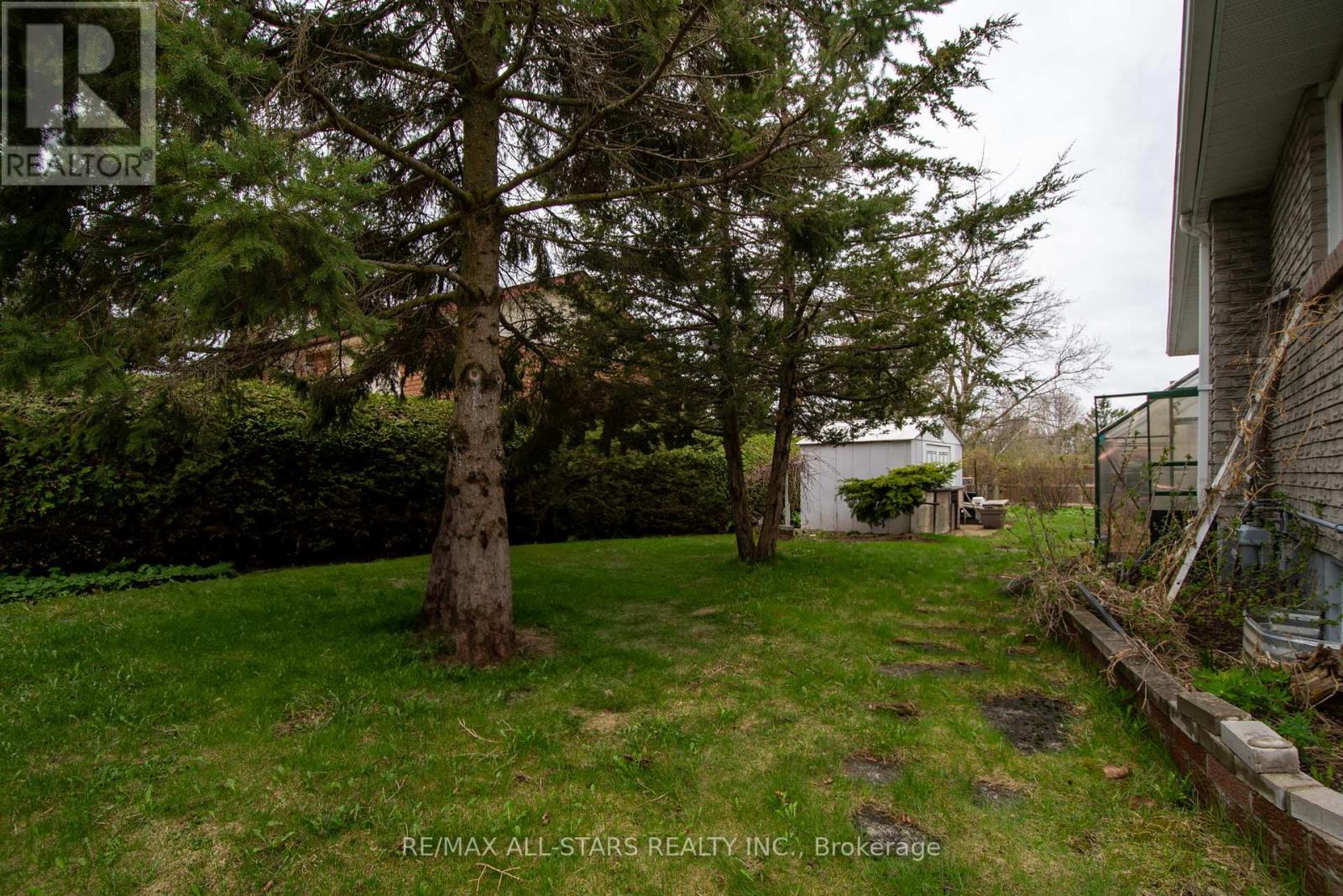 27 Hillside Drive, Kawartha Lakes (Lindsay), Ontario  K9V 1A3 - Photo 36 - X12580142