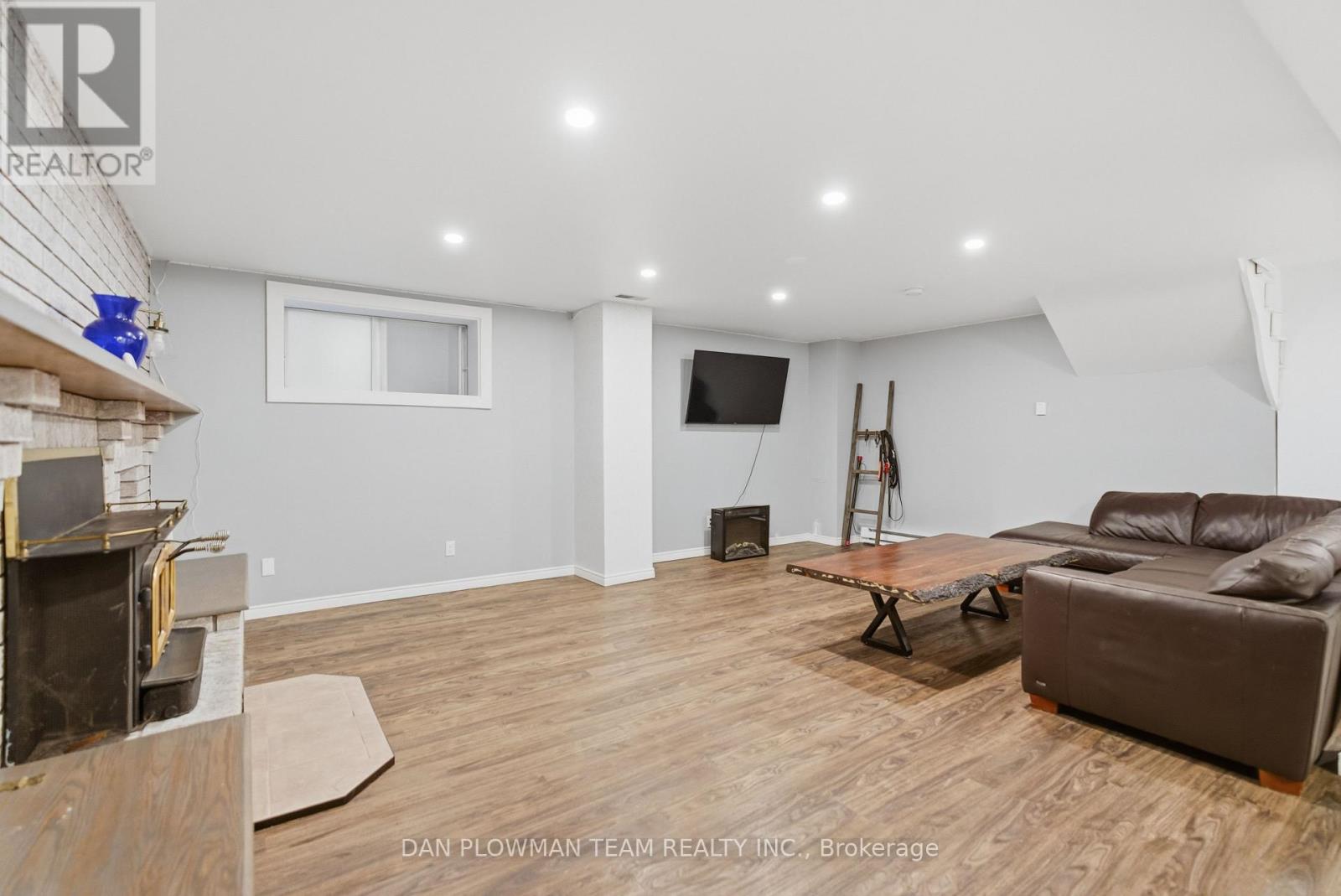 7 Oliver Court, Kawartha Lakes (Lindsay), Ontario  K9V 5V9 - Photo 34 - X12580132