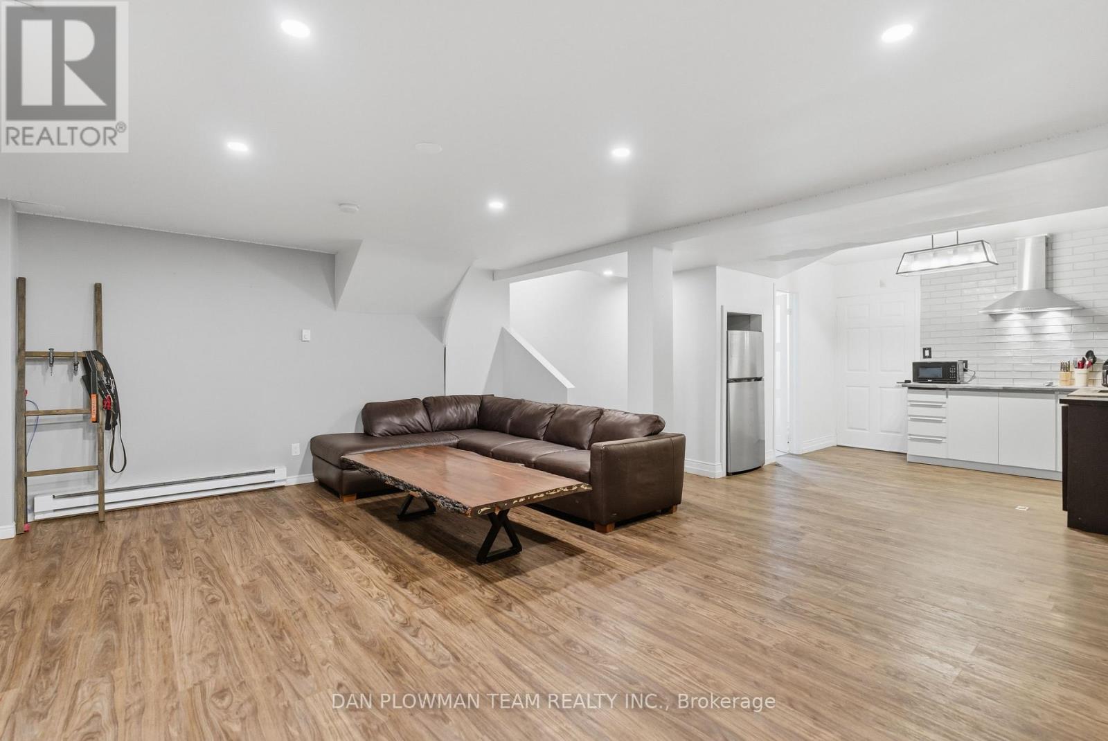 7 Oliver Court, Kawartha Lakes (Lindsay), Ontario  K9V 5V9 - Photo 36 - X12580132