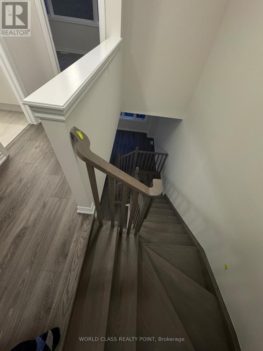 91 Watts Mews, Kawartha Lakes (Lindsay), Ontario  K9V 0T4 - Photo 13 - X12580712