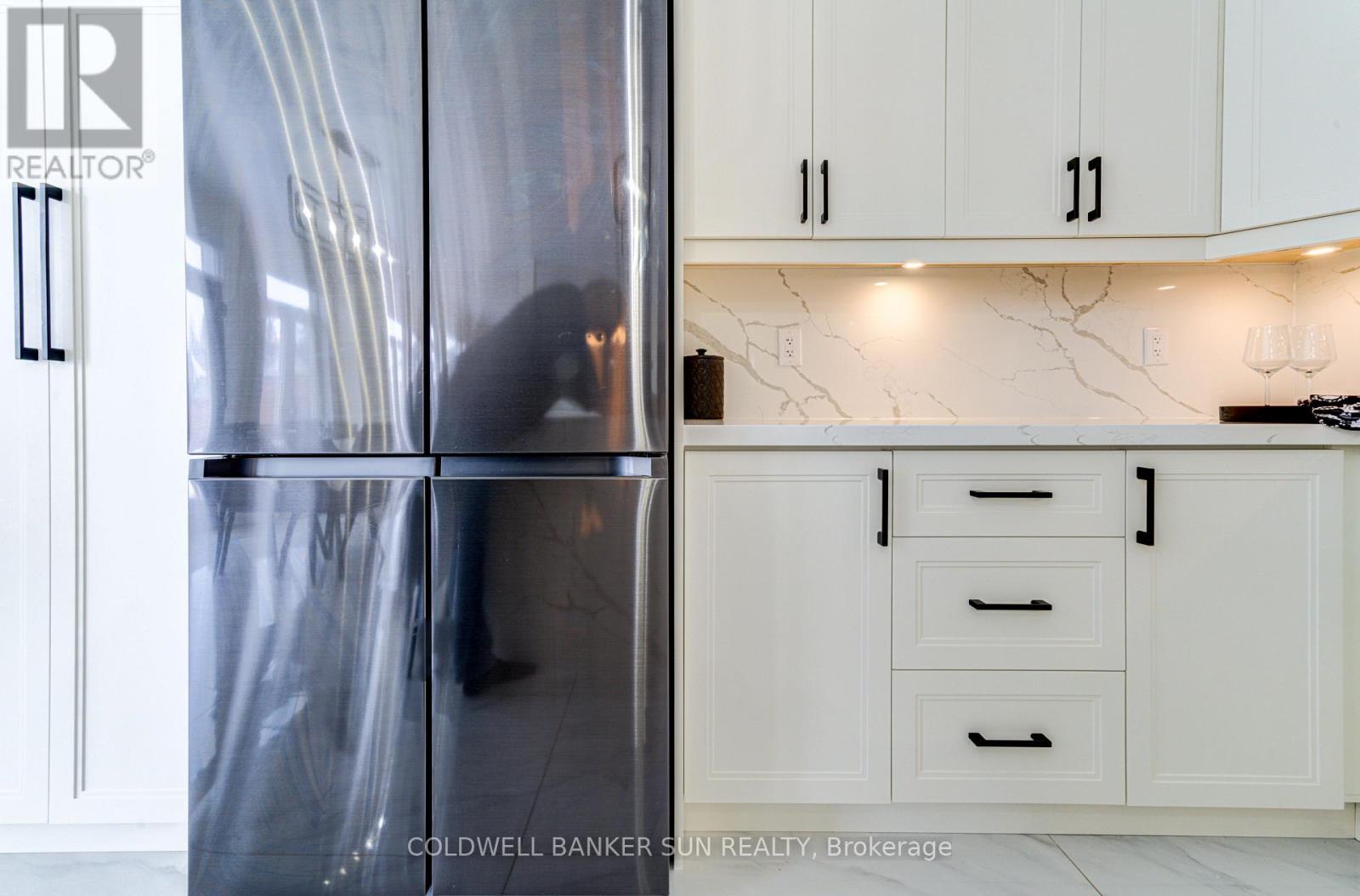 33 Ellis Crescent, Kawartha Lakes (Lindsay), Ontario  K9V 0A5 - Photo 17 - X12580762