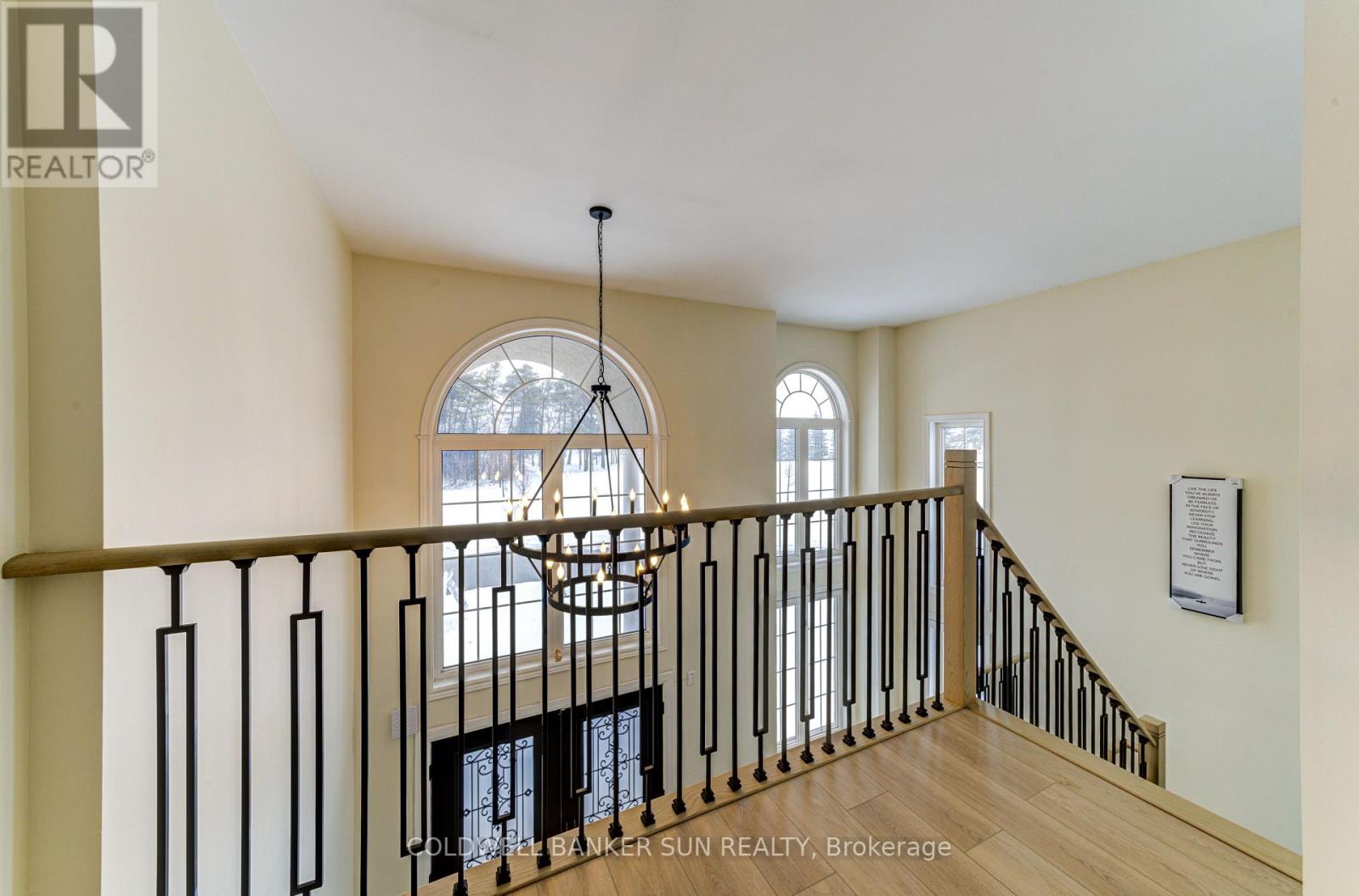 33 Ellis Crescent, Kawartha Lakes (Lindsay), Ontario  K9V 0A5 - Photo 31 - X12580762