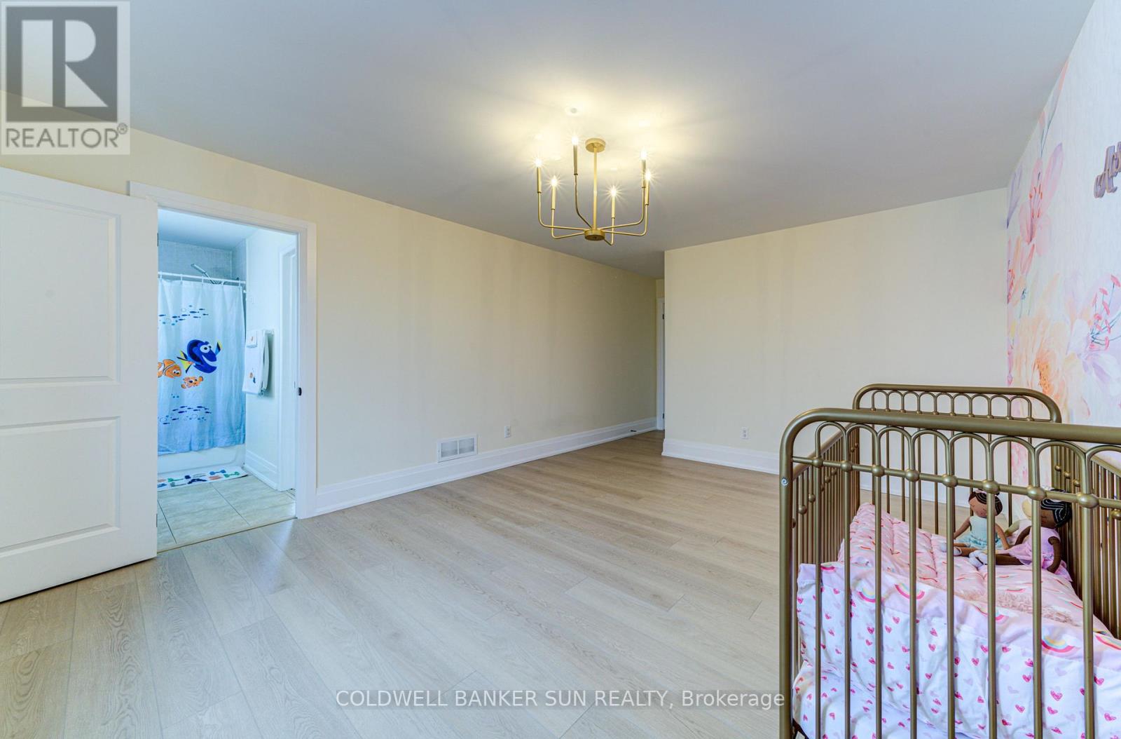 33 Ellis Crescent, Kawartha Lakes (Lindsay), Ontario  K9V 0A5 - Photo 36 - X12580762