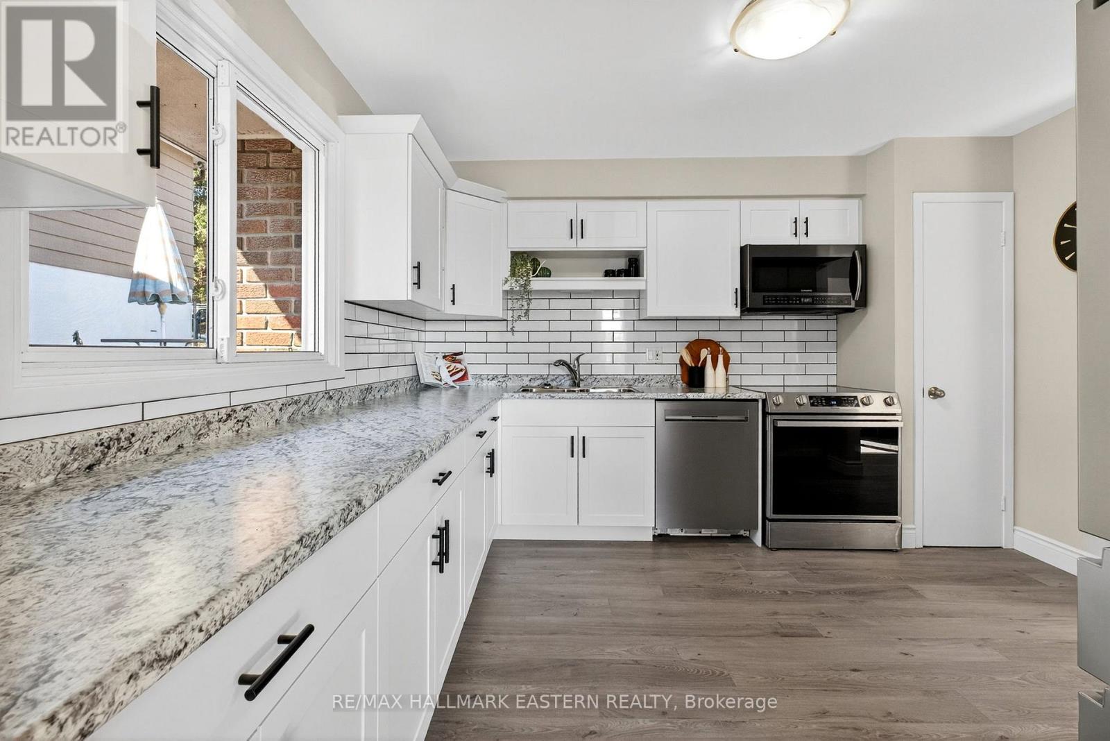 1628 Cherryhill Road, Peterborough (Monaghan Ward 2), Ontario  K9K 1A8 - Photo 15 - X12581988