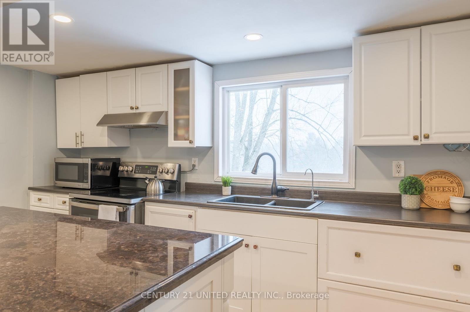 1677 Douro First Line, Douro-Dummer, Ontario  K0L 2H0 - Photo 6 - X12582248