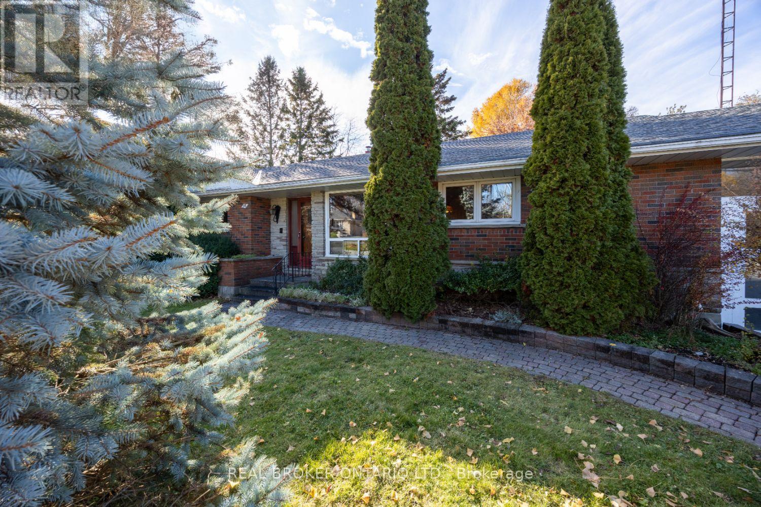 276 Mill Street N, Clarington (Newcastle), Ontario  L1B 1J3 - Photo 10 - E12582430