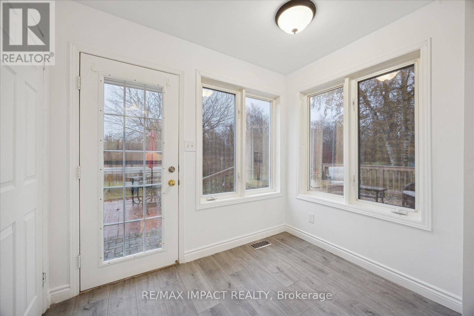 15 Fairway Drive, Clarington (Newcastle), Ontario  L1B 1B3 - Photo 10 - E12582502