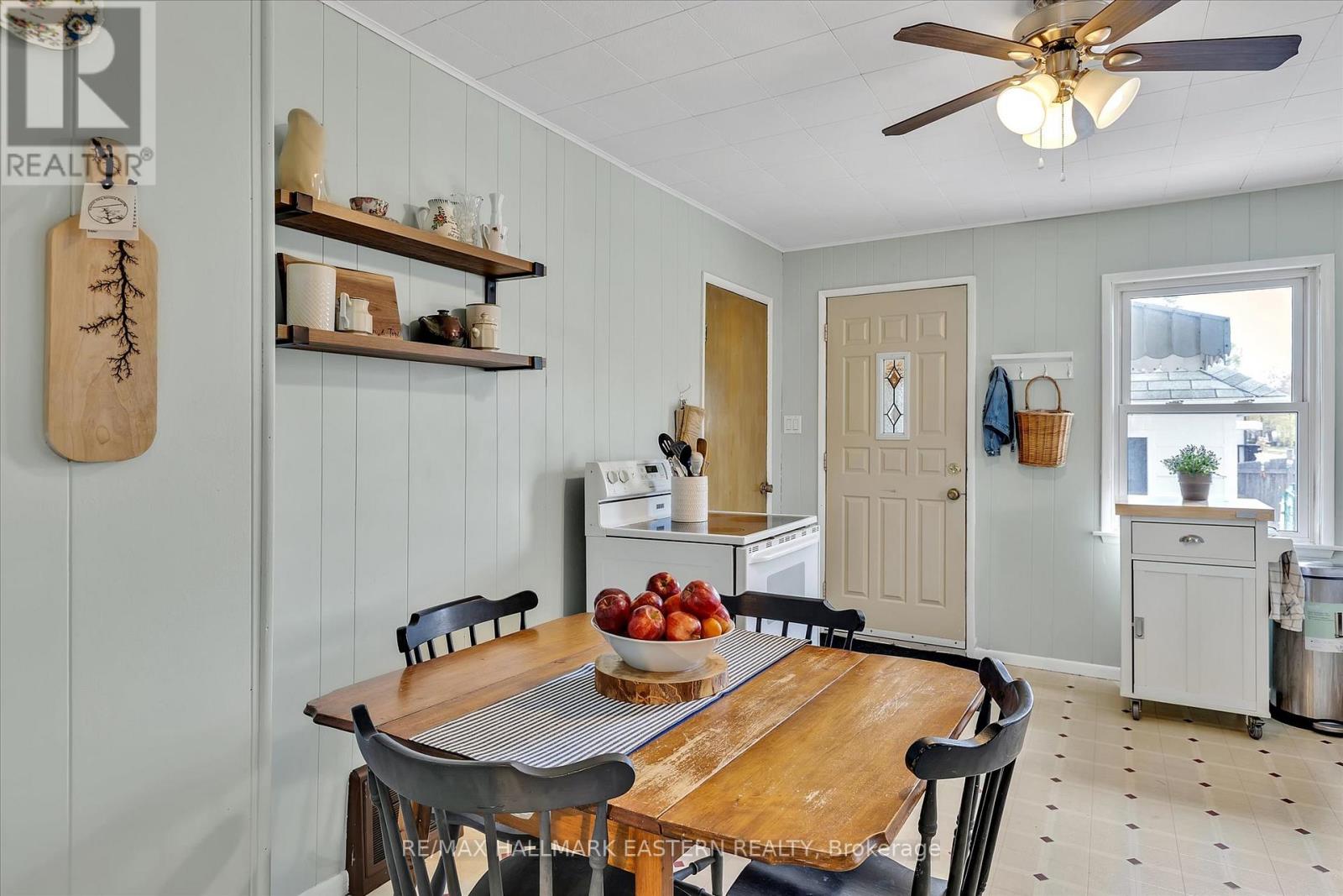 706 Monaghan Road, Peterborough (Otonabee Ward 1), Ontario  K9J 5J8 - Photo 16 - X12582614