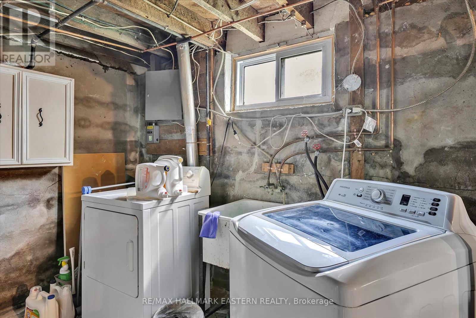 706 Monaghan Road, Peterborough (Otonabee Ward 1), Ontario  K9J 5J8 - Photo 34 - X12582614