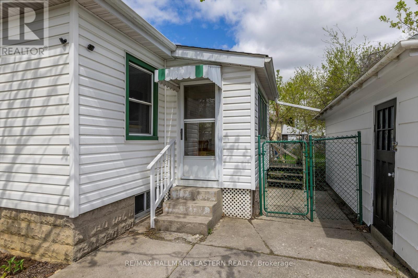 706 Monaghan Road, Peterborough (Otonabee Ward 1), Ontario  K9J 5J8 - Photo 38 - X12582614