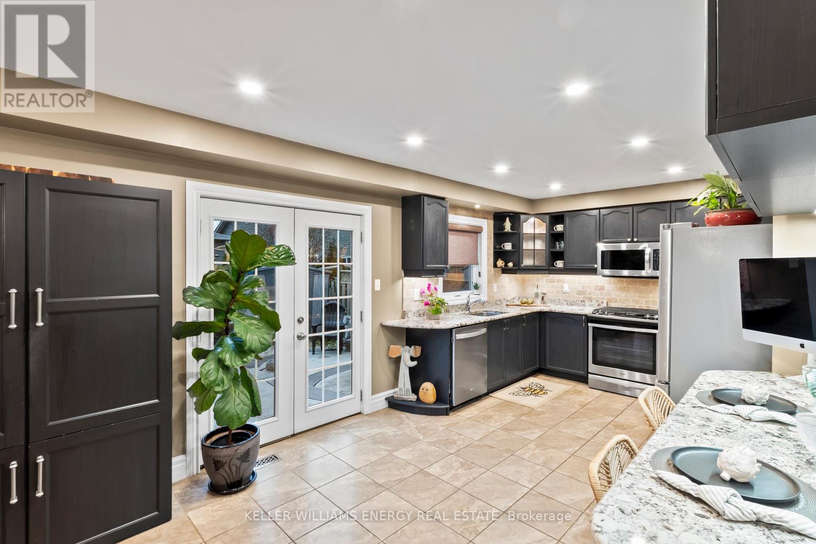 12 Schooner Lane, Clarington (Newcastle), Ontario  L1B 1N5 - Photo 12 - E12582764