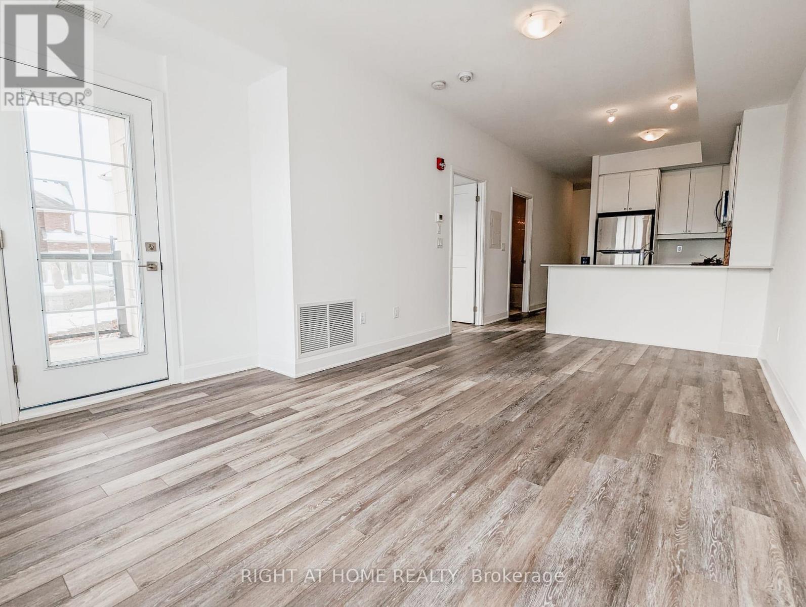 109 - 50 Lakebreeze Drive, Clarington (Newcastle), Ontario  L1B 0V9 - Photo 20 - E12582968