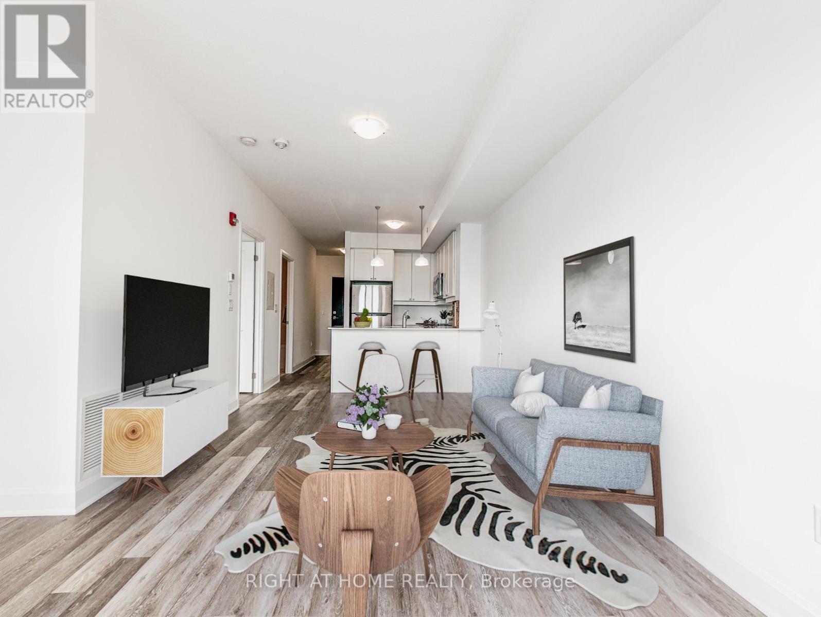 109 - 50 Lakebreeze Drive, Clarington (Newcastle), Ontario  L1B 0V9 - Photo 4 - E12582968