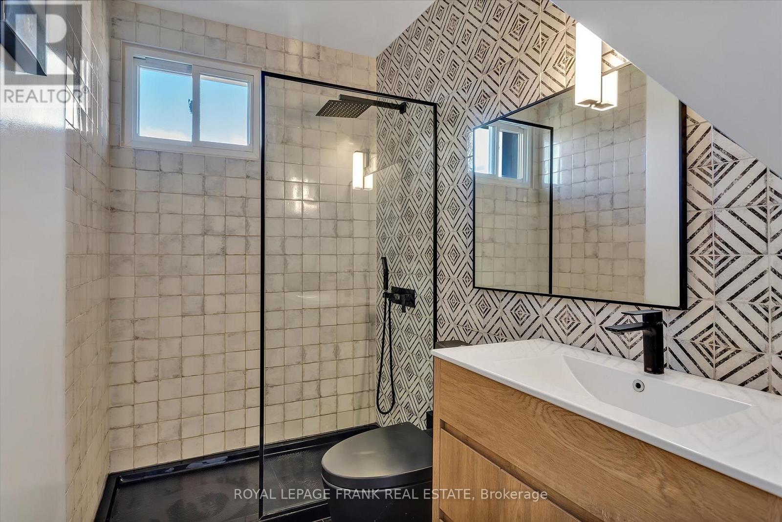 1916 Pigeon Lake Road, Kawartha Lakes (Emily), Ontario  K9V 4R5 - Photo 19 - X12583108