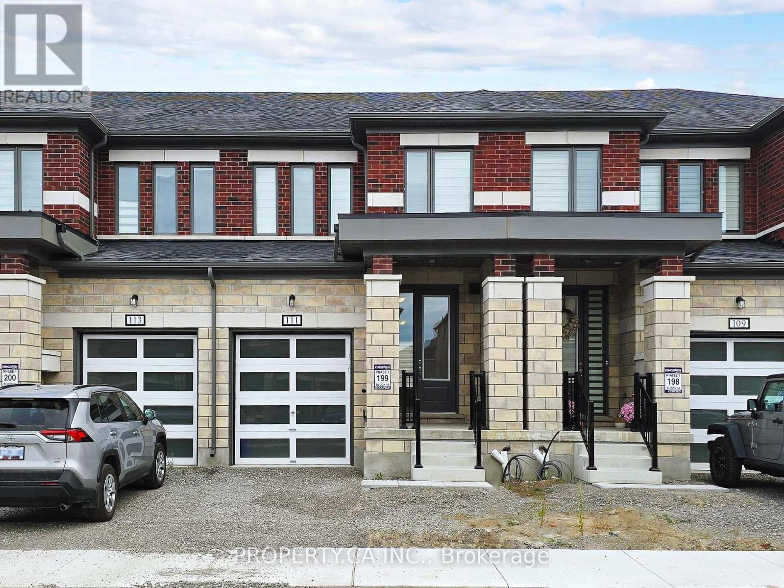 111 Corley Street, Kawartha Lakes (Lindsay), Ontario  K9V 6C2 - Photo 1 - X12583692