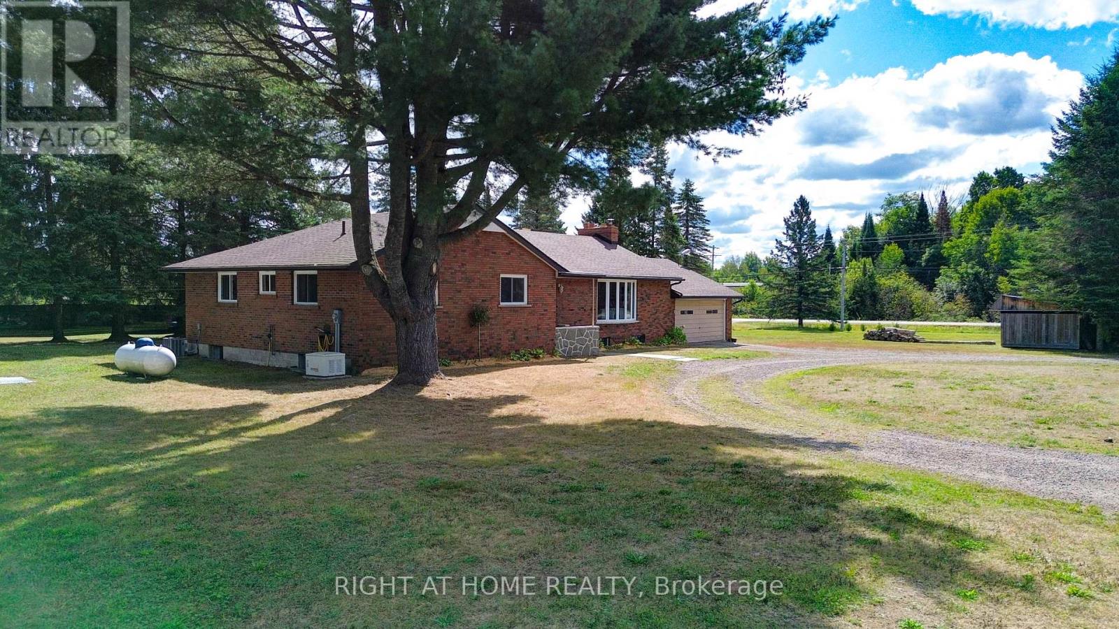 1012 Clement Lake Road, Highlands East (Monmouth), Ontario  K0L 3C0 - Photo 38 - X12584206