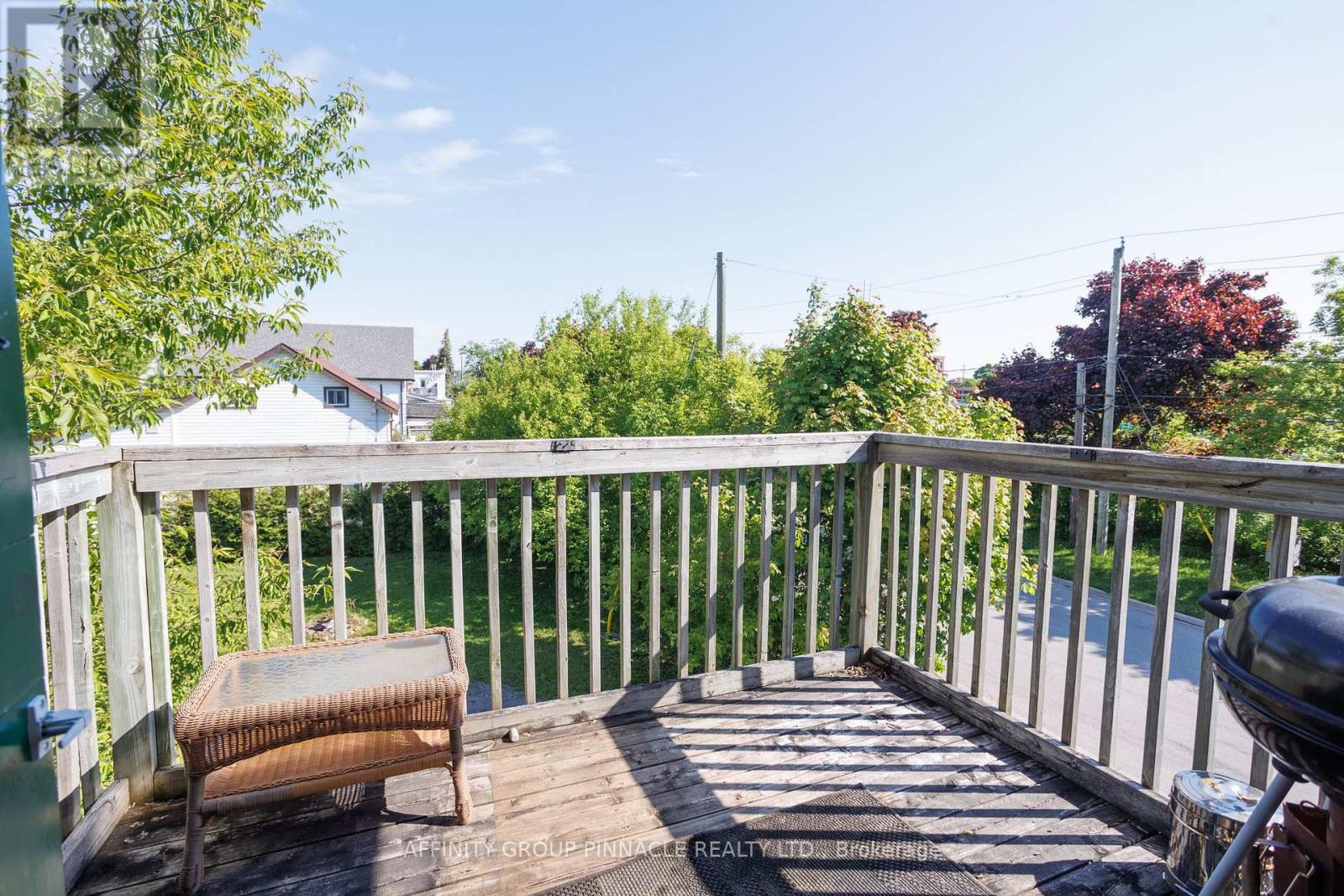 72 Melbourne Street W, Kawartha Lakes (Lindsay), Ontario  K9V 2T3 - Photo 28 - X12584422