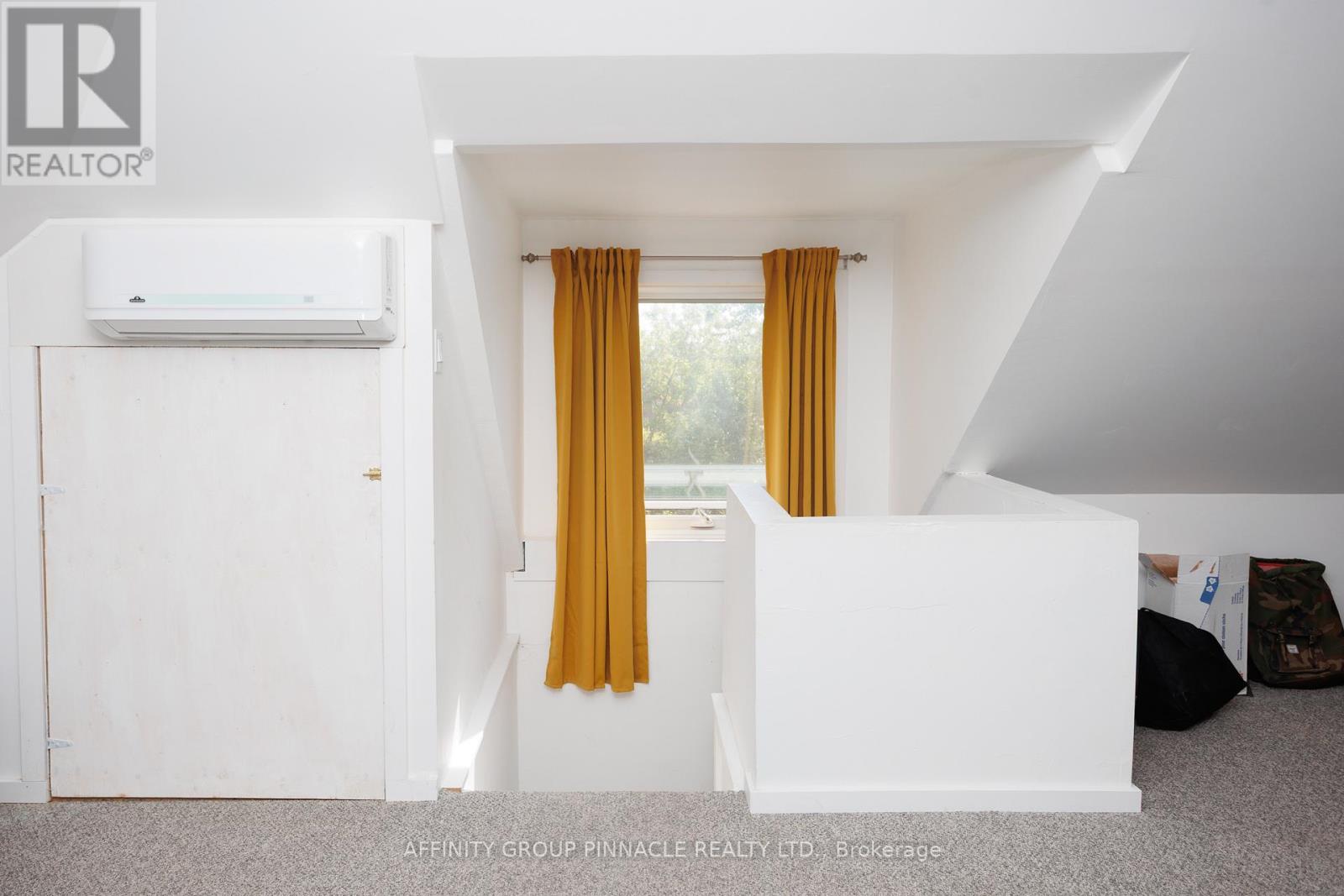 72 Melbourne Street W, Kawartha Lakes (Lindsay), Ontario  K9V 2T3 - Photo 37 - X12584422