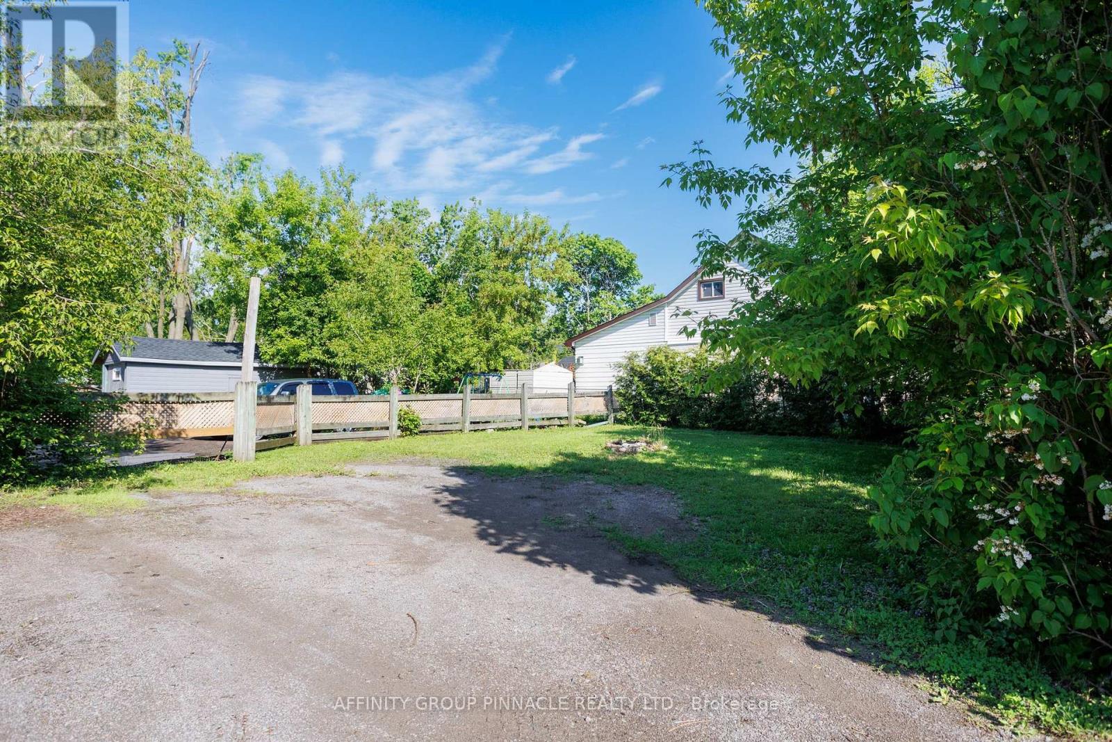 72 Melbourne Street W, Kawartha Lakes (Lindsay), Ontario  K9V 2T3 - Photo 44 - X12584422