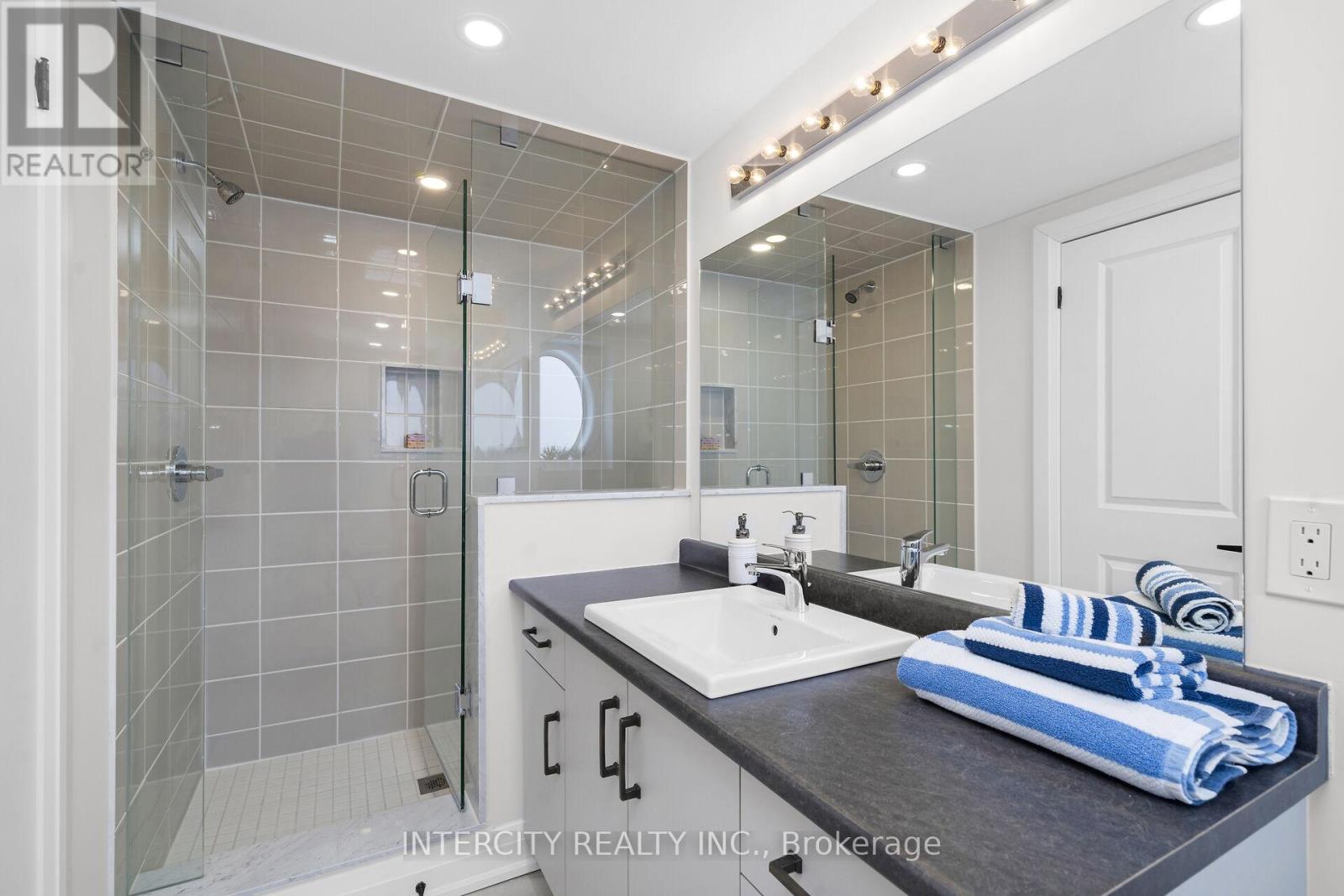 Unit 17 - 67 Marret Lane, Clarington (Newcastle), Ontario  L1B 1J2 - Photo 23 - E12584626