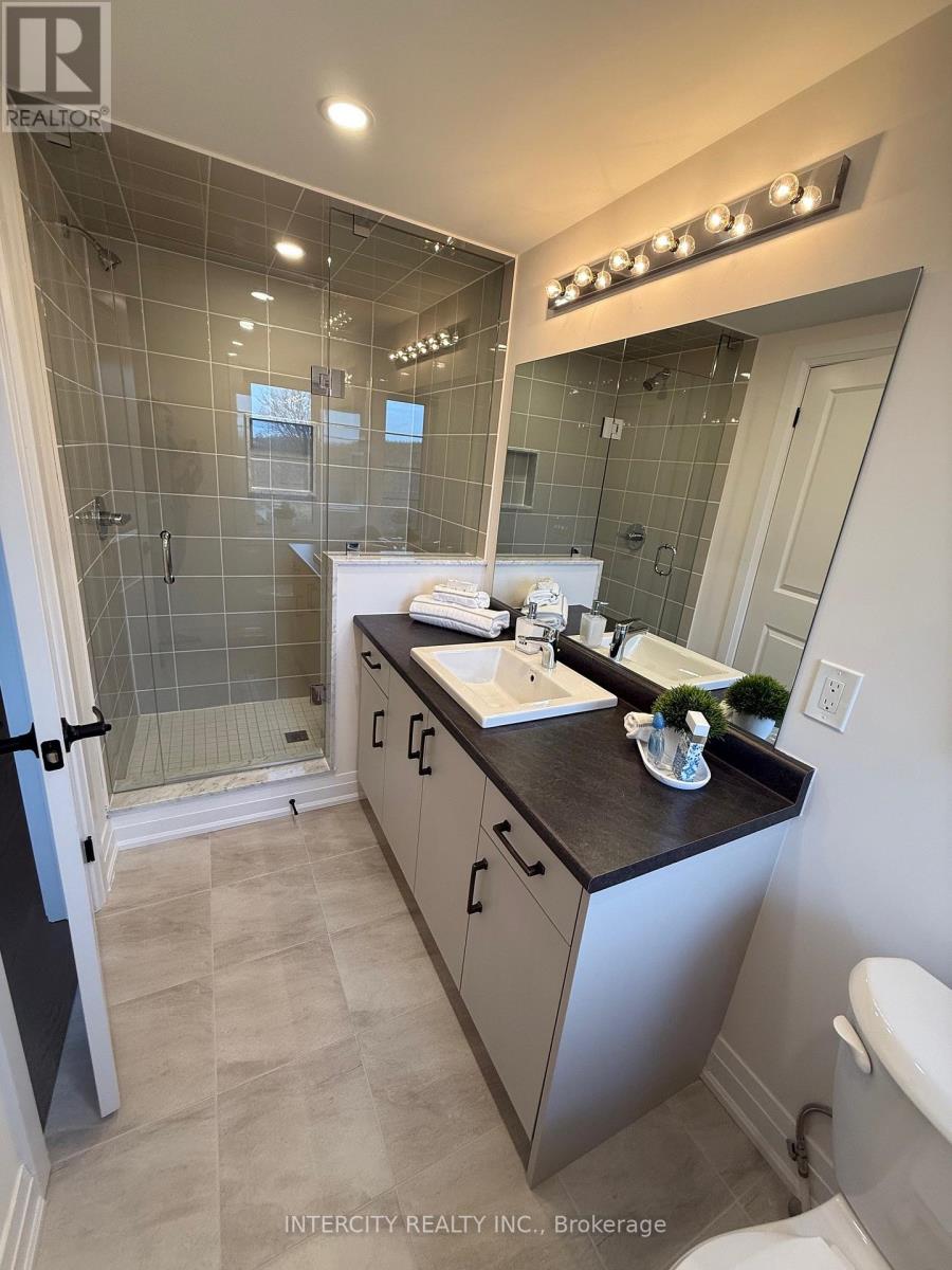 67 Marret Lane, Clarington (Newcastle), Ontario  L1B 1J2 - Photo 7 - E12584626