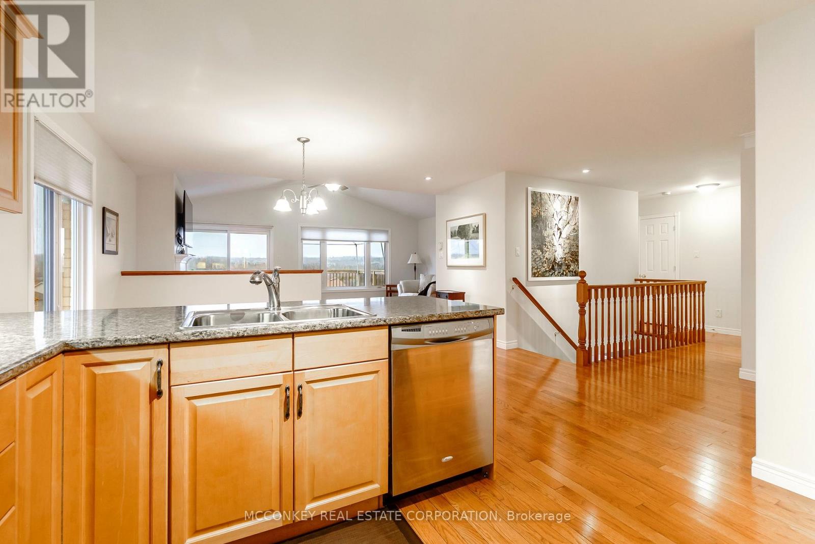 1587 Scollard Crescent, Peterborough (Ashburnham Ward 4), Ontario  K9H 0A8 - Photo 13 - X12585178