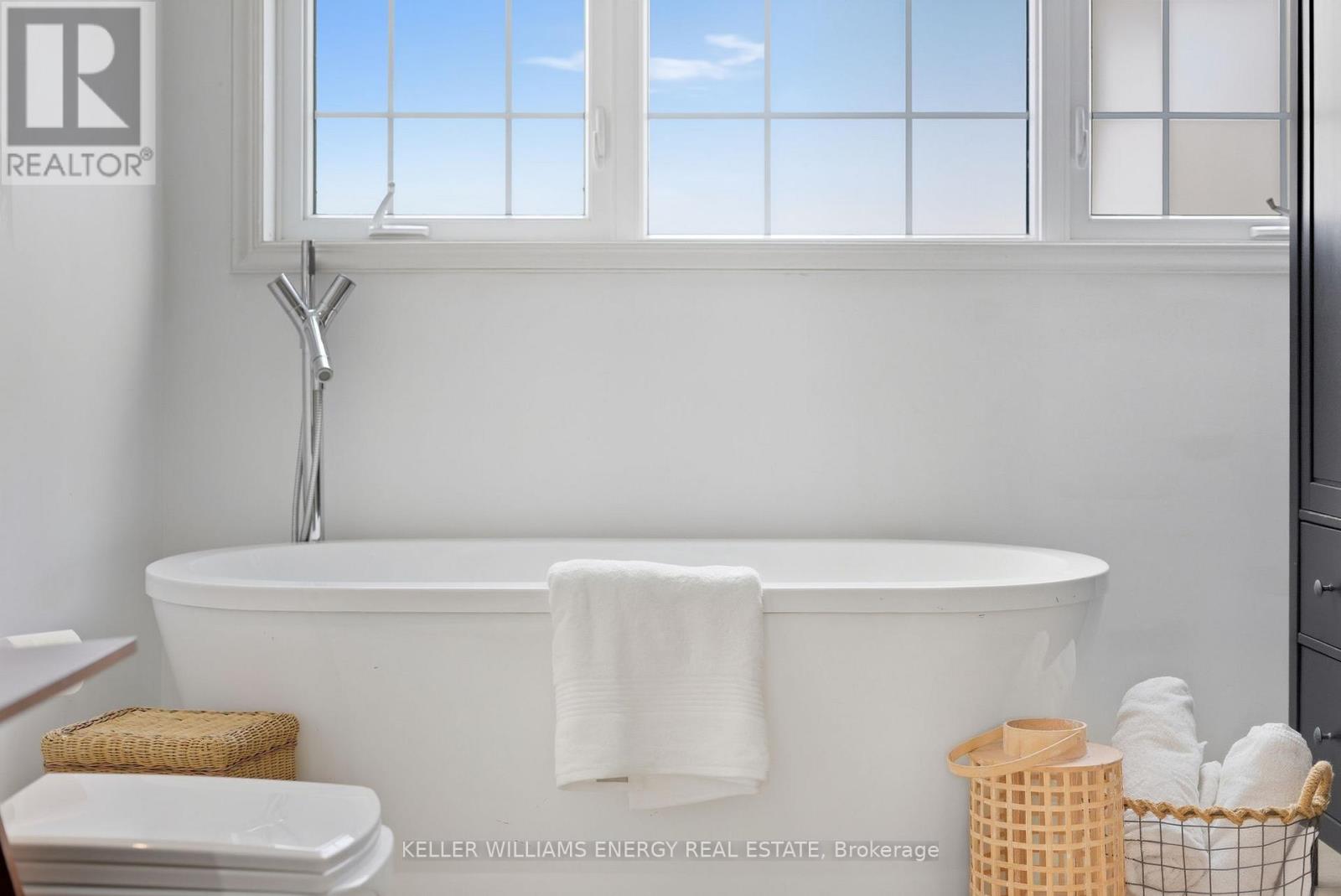 7 Peninsula Drive, Kawartha Lakes (Emily), Ontario  K9J 6X3 - Photo 23 - X12585252