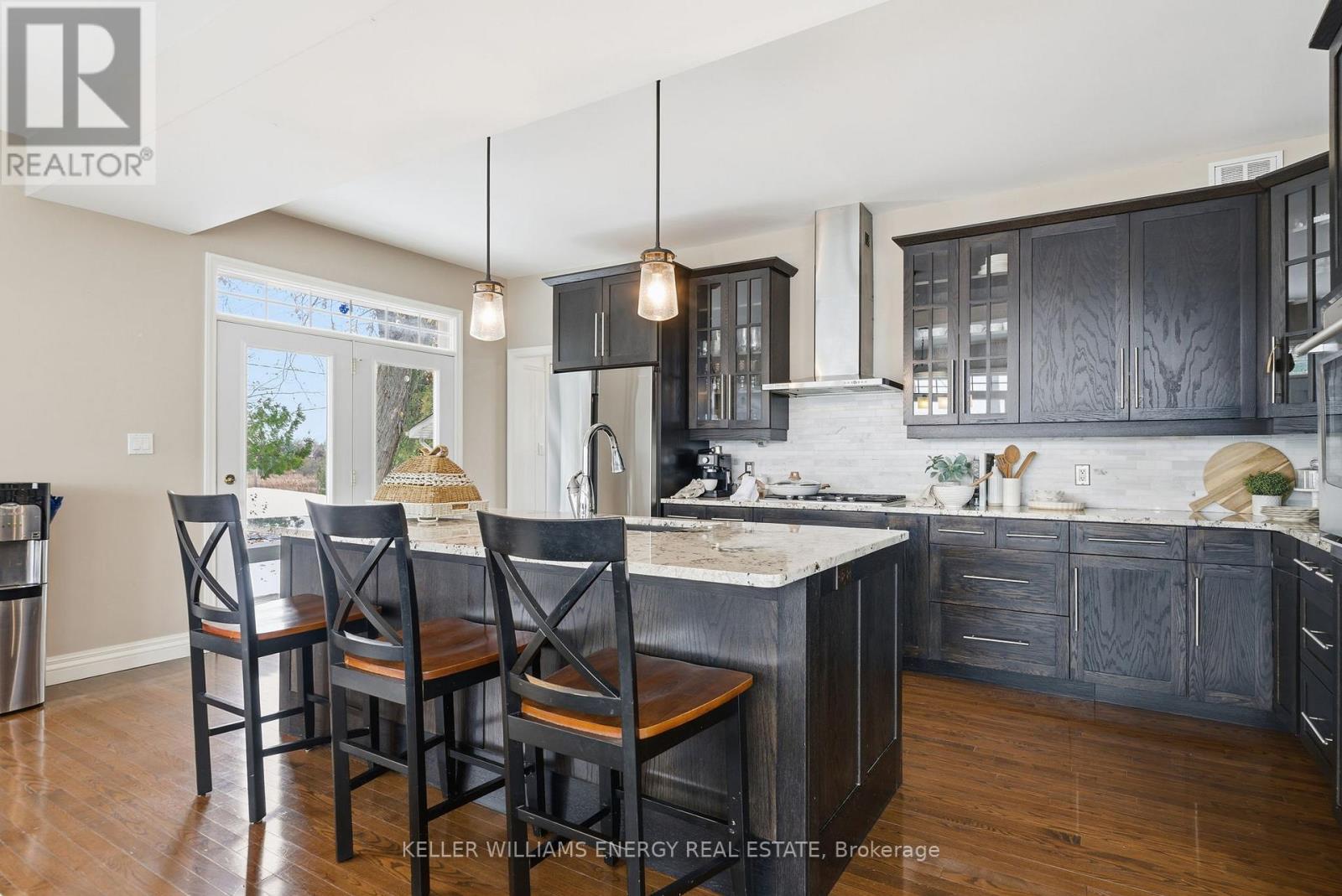 7 Peninsula Drive, Kawartha Lakes (Emily), Ontario  K9J 6X3 - Photo 5 - X12585252