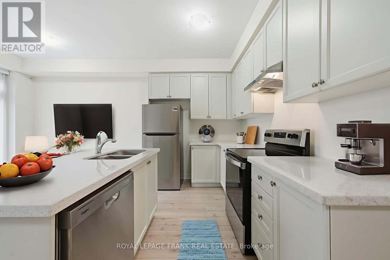 64 Hickey Lane, Kawartha Lakes (Lindsay), Ontario  K9V 0T2 - Photo 10 - X12585452