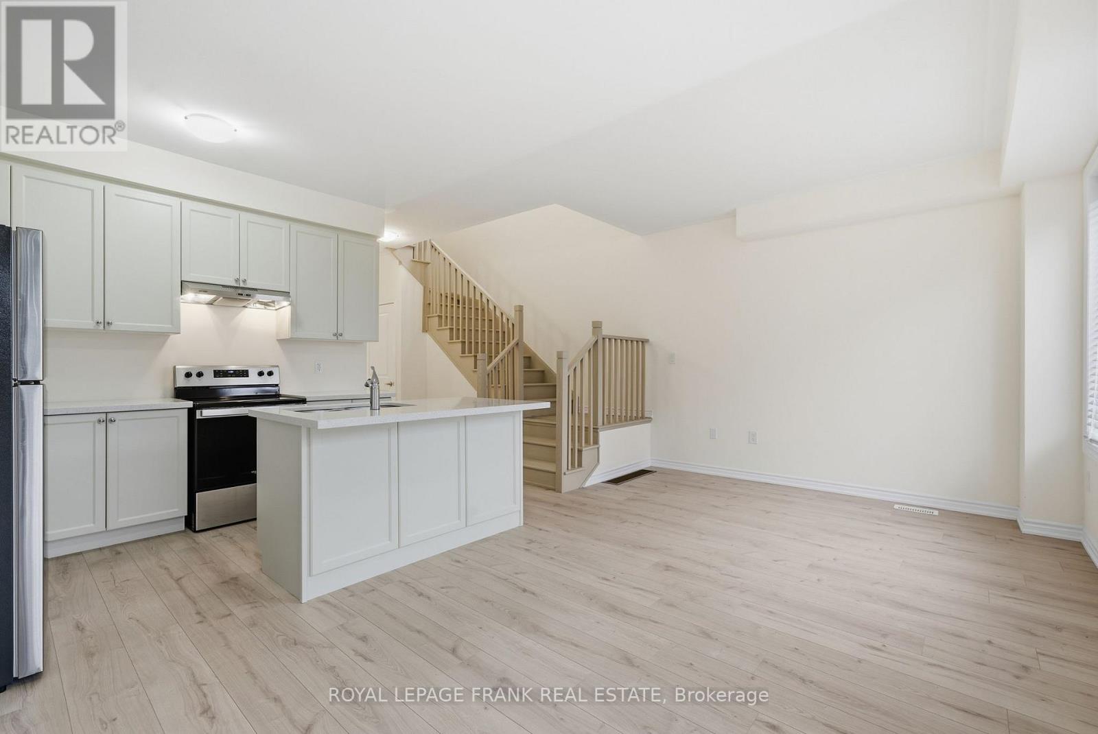 64 Hickey Lane, Kawartha Lakes (Lindsay), Ontario  K9V 0T2 - Photo 15 - X12585452