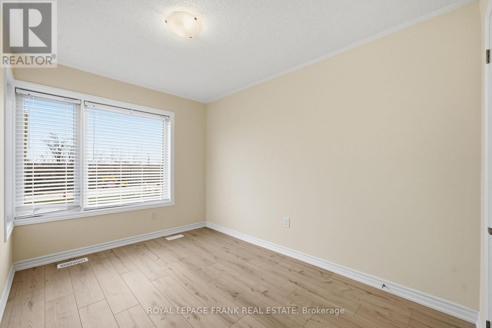 64 Hickey Lane, Kawartha Lakes (Lindsay), Ontario  K9V 0T2 - Photo 22 - X12585452