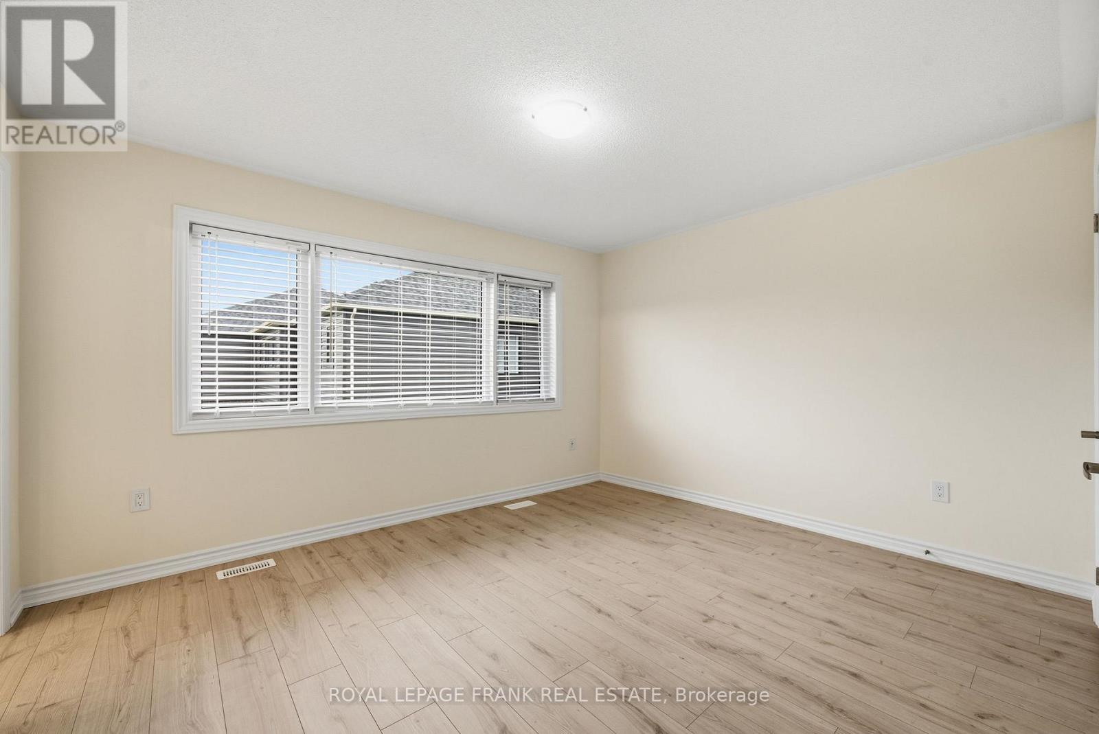 64 Hickey Lane, Kawartha Lakes (Lindsay), Ontario  K9V 0T2 - Photo 29 - X12585452