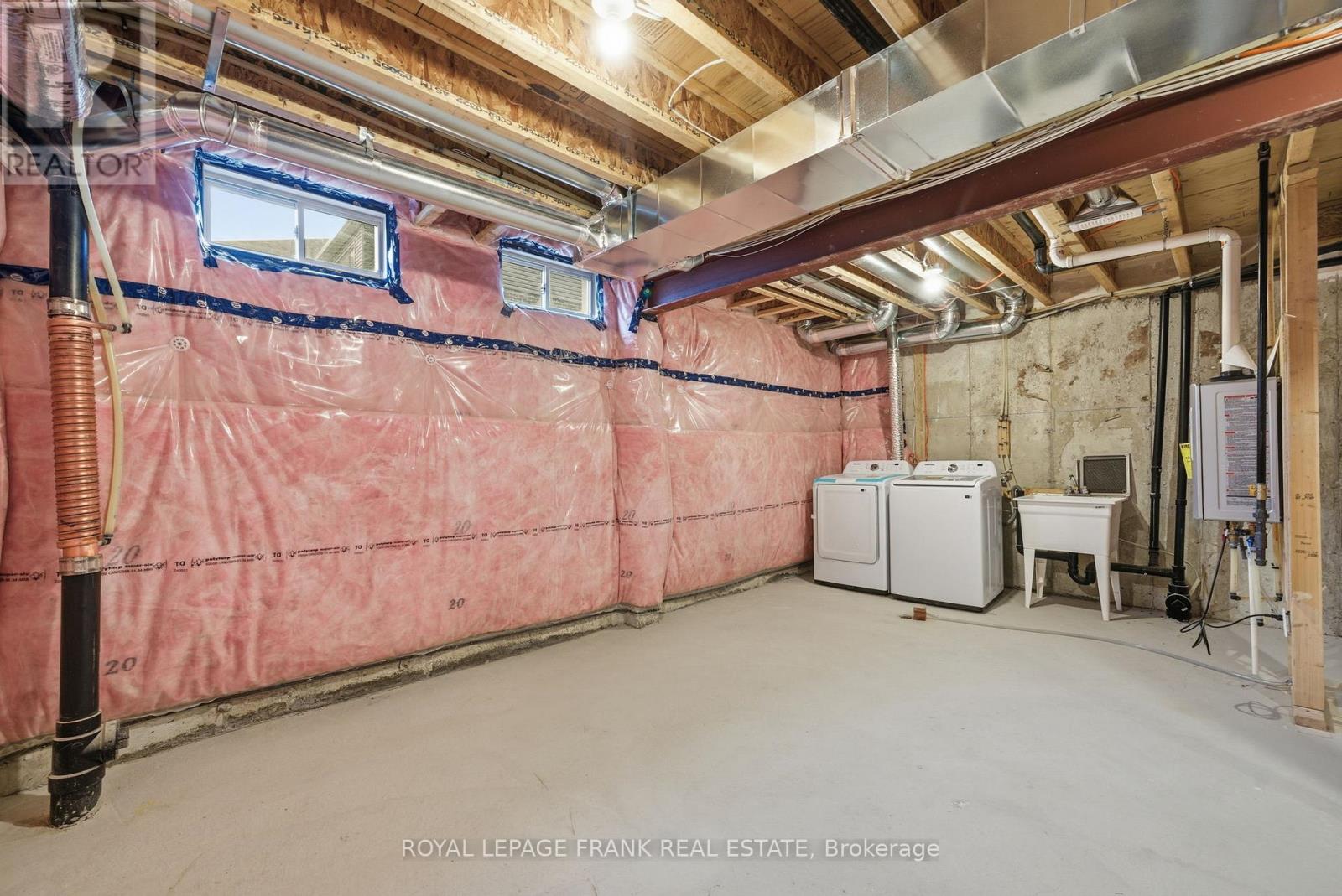 64 Hickey Lane, Kawartha Lakes (Lindsay), Ontario  K9V 0T2 - Photo 33 - X12585452