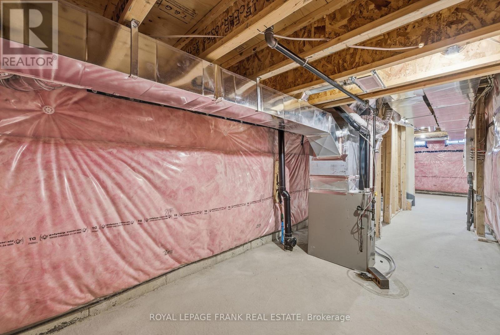 64 Hickey Lane, Kawartha Lakes (Lindsay), Ontario  K9V 0T2 - Photo 35 - X12585452