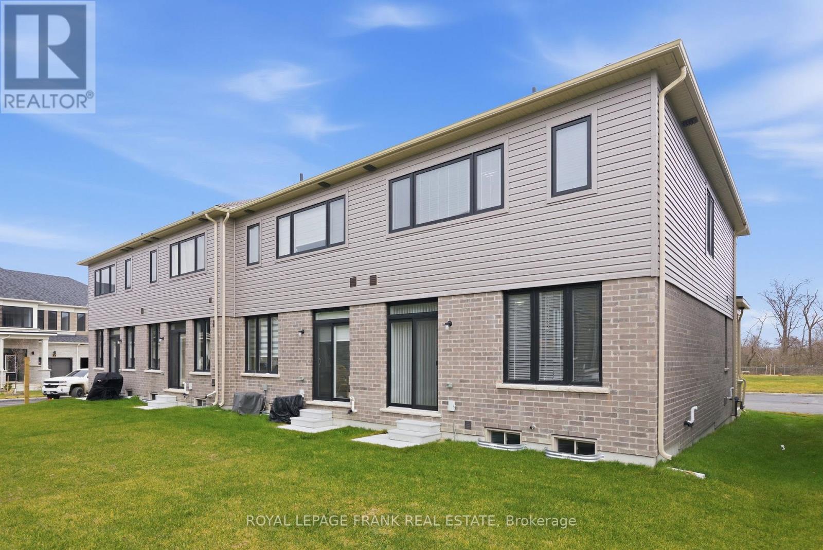 64 Hickey Lane, Kawartha Lakes (Lindsay), Ontario  K9V 0T2 - Photo 36 - X12585452