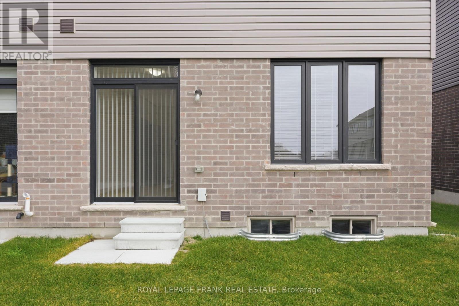 64 Hickey Lane, Kawartha Lakes (Lindsay), Ontario  K9V 0T2 - Photo 39 - X12585452